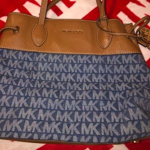 Michael kors tote